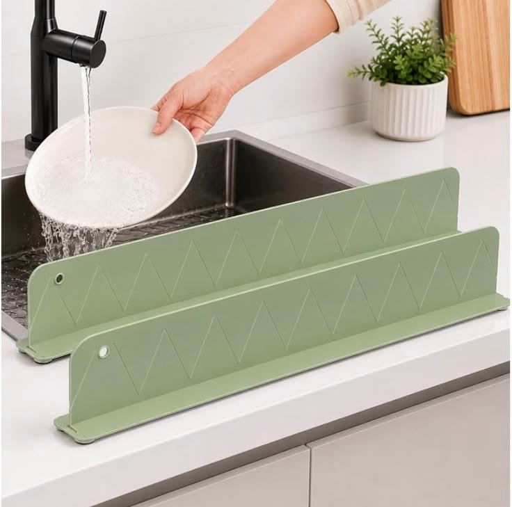 Silicone Sink Splash Guard – Keep Your Kitchen & Bathroom Clean and Dry