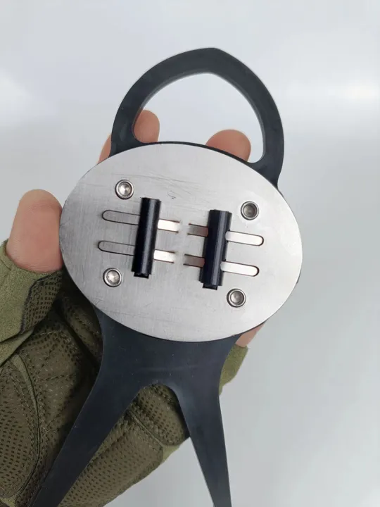 Fire Spark Shoe Plate for Bikers & Skaters – Universal Size